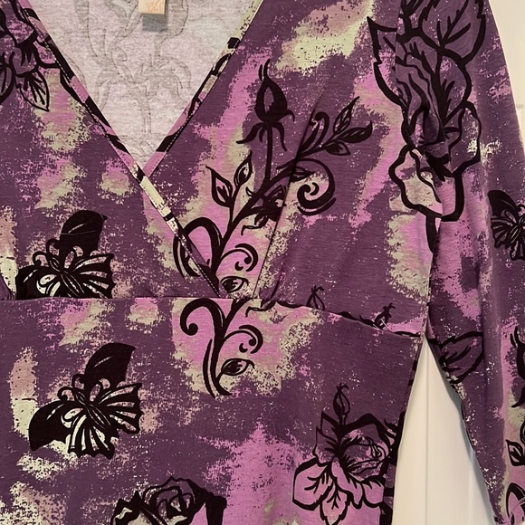 Purple With Black and Green Design Top, V-neck, 3/4 Sleeve - Picture 3 of 5